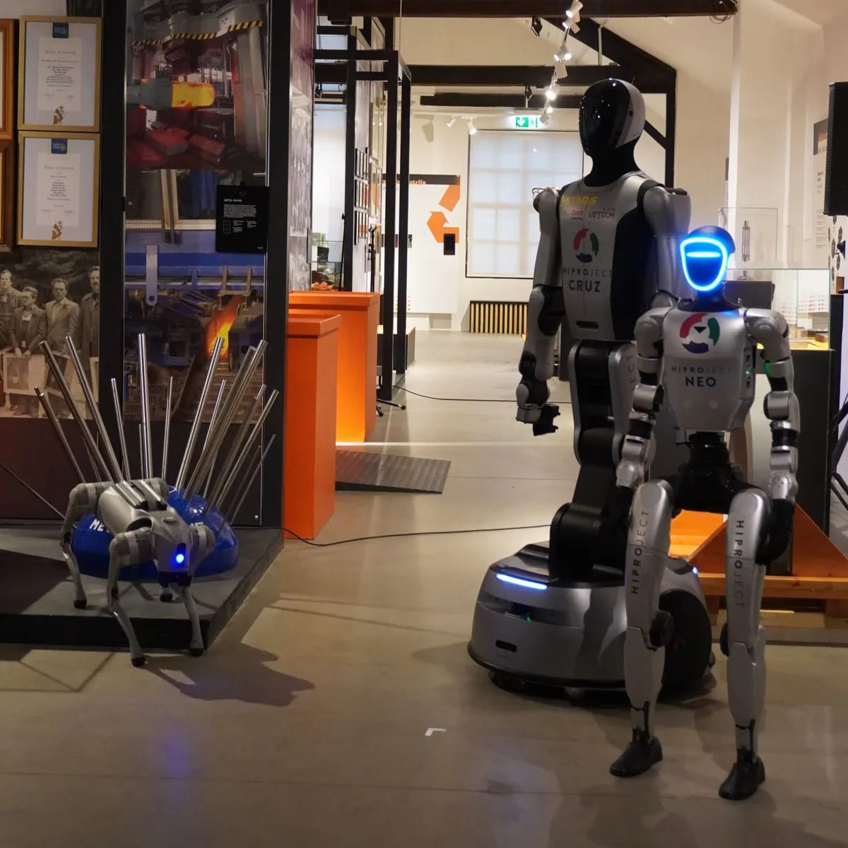 Robota HIPROJECT CRUZ in NEO na razstavi industrijske dediščine